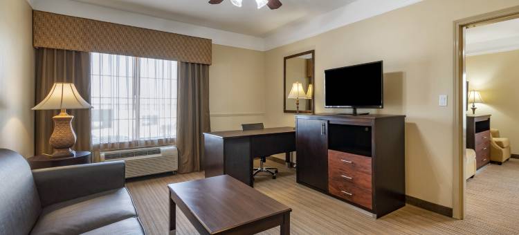 莫妮卡皇家贝斯特韦斯特优质套房酒店(Best Western Plus Monica Royale Inn  Suites)图片