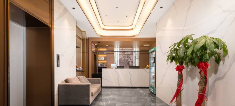 武汉卡曼酒店(武昌工学院光霞果批店)图片