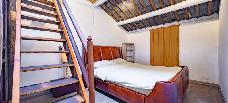 漫行居•花房民宿(周庄古镇内三毛茶楼店)图片