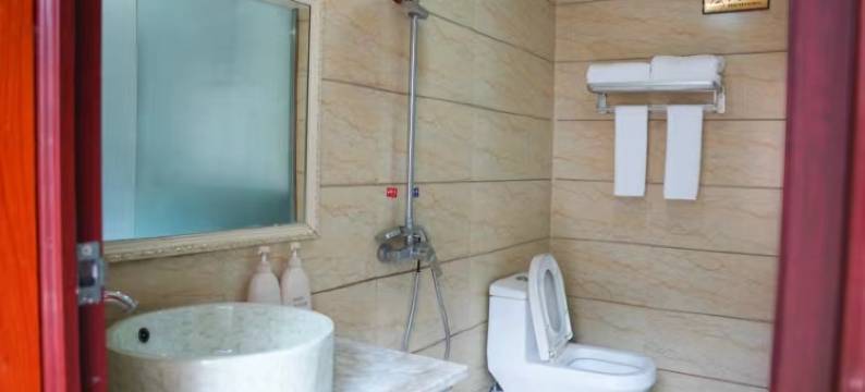 屏山凯旋假日酒店图片