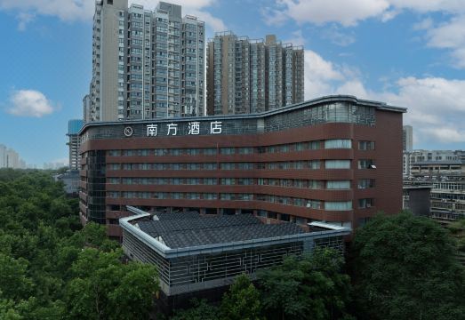 南方酒店（西安洒金桥美食街玉祥门地铁站店）外景图