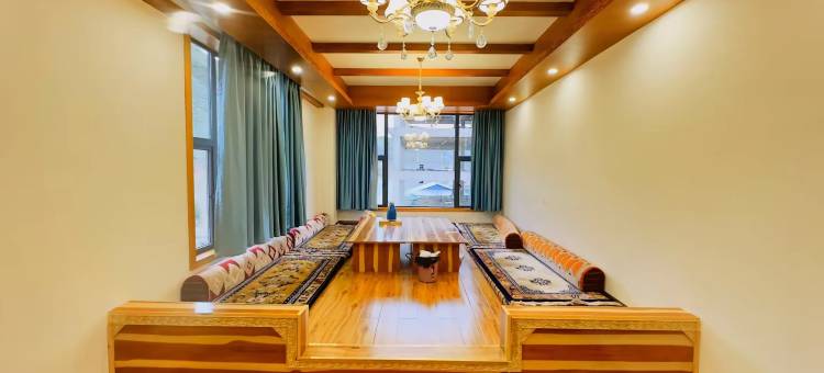 壤塘福旗大酒店(壤巴拉文化旅游景区店)图片