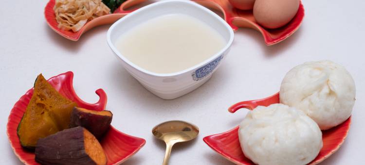 昭澜·设计师轻奢度假美宿(特克斯八卦城店)图片