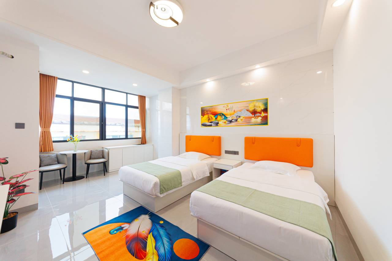 南湾格林康养酒店(陵水猴岛旅游码头新村夜市店)