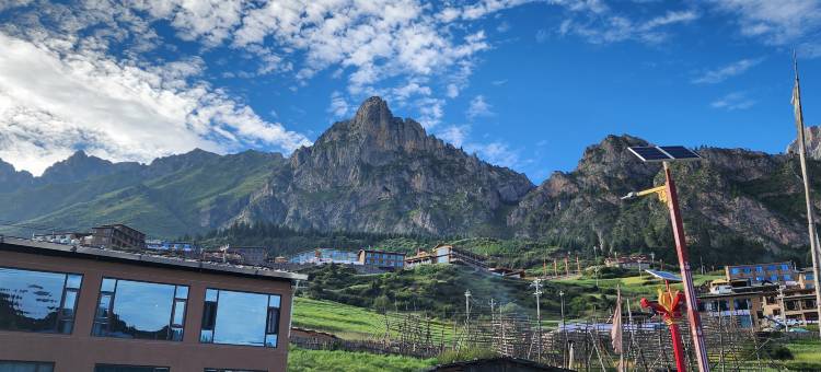 隐居·Sunny山涧栖居美宿(扎尕那景区店)图片