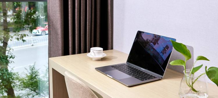 小鹿辰客凯莱德酒店(铜仁古城民主路步行街店)图片