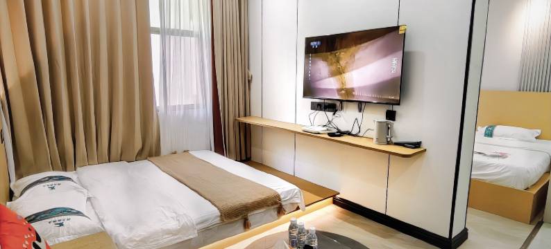 抚仙湖得月楼酒店(禄充风景区店)图片