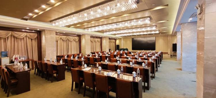 浩枫温德姆酒店(芒市大街芒市广场店)图片