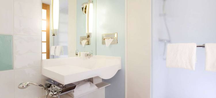 巴黎中心埃菲尔铁塔诺富特酒店(Novotel Paris Centre Tour Eiffel)图片