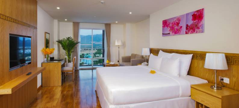 芽庄罗萨卡酒店(Rosaka Nha Trang Hotel)图片