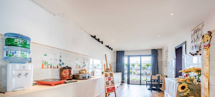 骏怡精选酒店(五华区假日城市店)图片