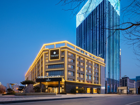 乔治莫兰迪酒店(枣庄双子星恒太城市政府店)