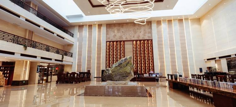 陆良圣邦大酒店图片