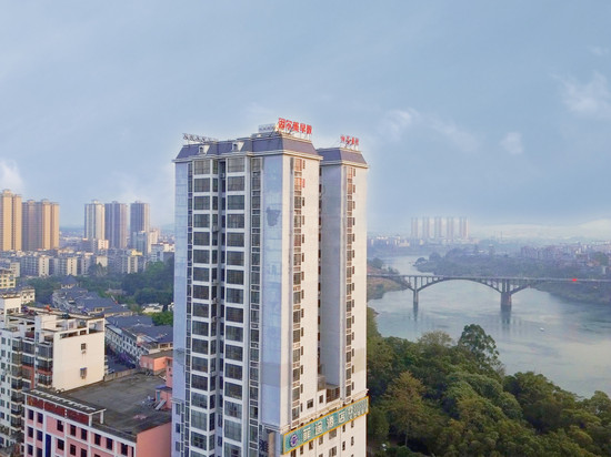 菲途酒店(来宾兴宾区裕达新天地店)