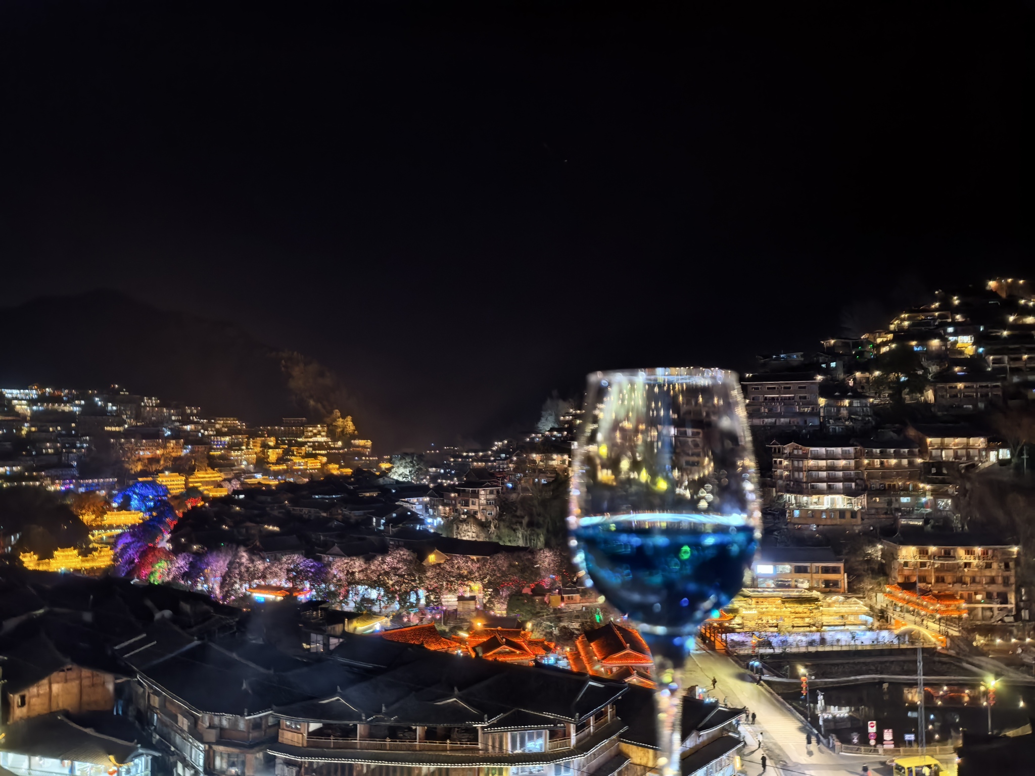 Xijiang Xianxin·Banshan Xingsu Light Luxury Panorama Hotel Over view