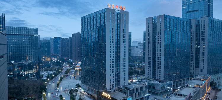 HUACHENG华呈·轻奢艺术酒店(观山湖公园贵阳市政府店)图片