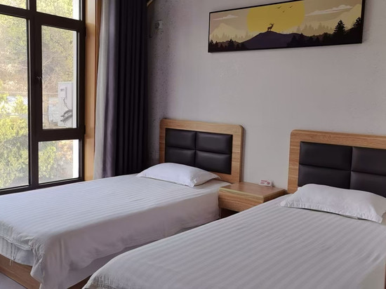 八十九号肘子老店酒店