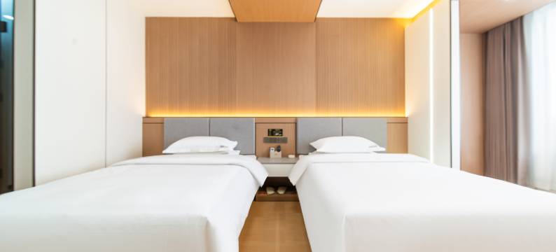 俪枫花筑酒店(香妃园景区喀什古城美食街店)图片