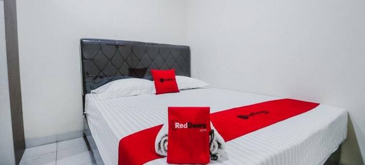 RedDoorz Plus near Semanggi图片