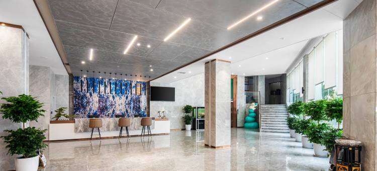 艺龙海雅酒店(重庆沙坪坝磁器口地铁站店)图片