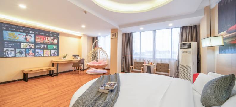 华国酒店(阳西县人民政府西湖公园店)图片