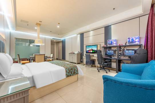 飞游电竞民宿(广州北站花都店)