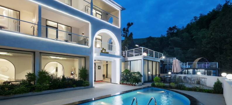 可可托海·莫干山Star设计师温泉美宿图片