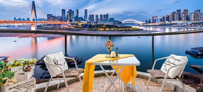 百弘·江景民宿(洪崖洞店)图片