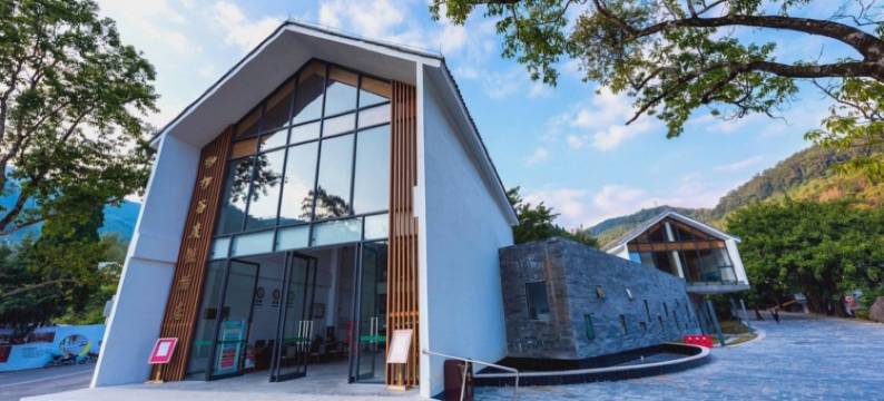 桫椤谷度假酒店(北流大容山国家森林公园店)图片