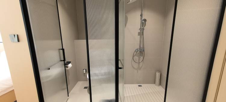 朗县凤鸣大酒店图片