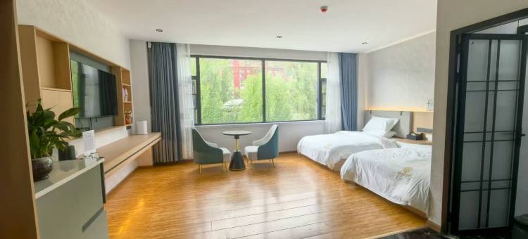 比如富氧虫草大酒店图片