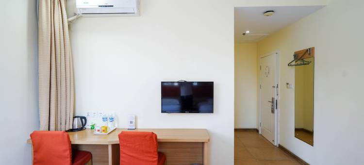 8Hotel酒店(大连星海公园圣亚海洋世界店)图片