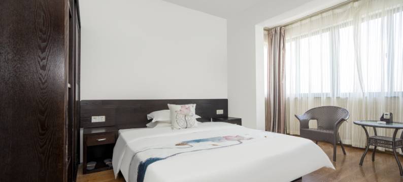 安然大酒店(威海高铁站韩乐坊店)图片