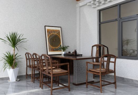 Shangri-La Wangchunge Homestay (Dukezong Ancient City) Hotel Overview