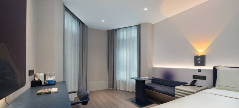 长沙湖南博物院湘雅医院地铁站轻居酒店图片