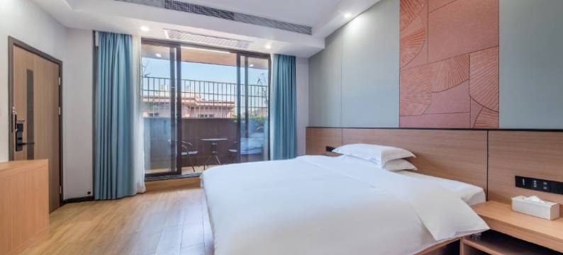 星空电竞酒店(贵港平南中心广场店)图片