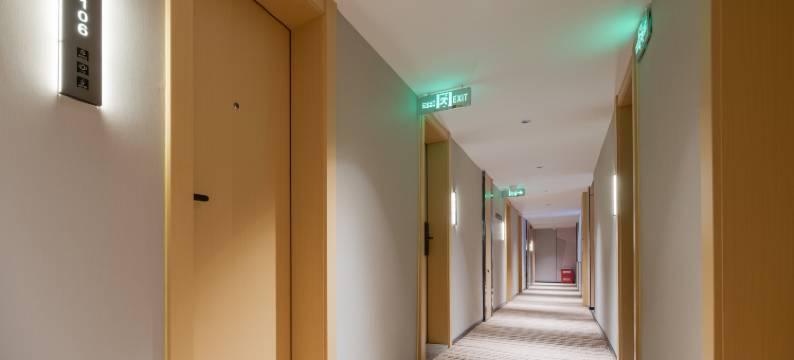 非繁城品酒店(博白客家文化步行街店)图片