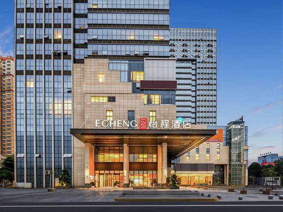 ECHENG·怡程酒店(崇左南站爱琴海购物中心店)图片