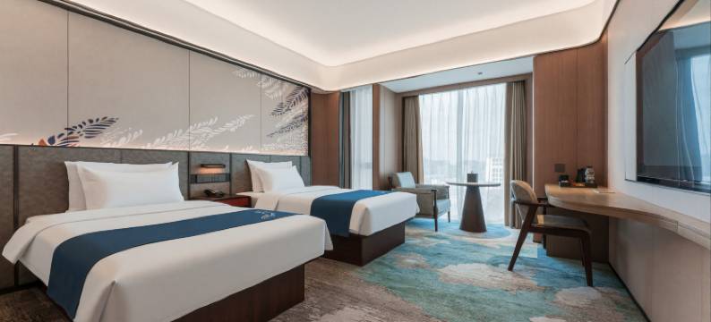 上海宝山呼兰路地铁站建国铂萃酒店图片