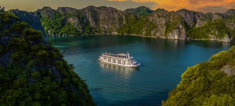 兰哈湾大使签名游轮(AMBASSADOR SIGNATURE CRUISE - Lan Ha Bay)图片