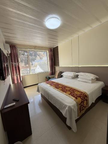 白石山村锦农家院