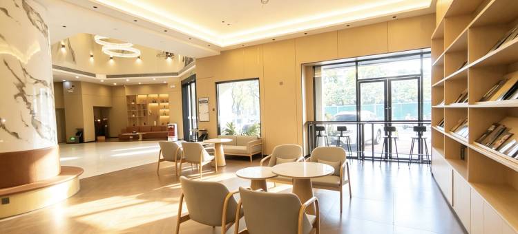 弘枫酒店(汕头金平万达小公园店)图片
