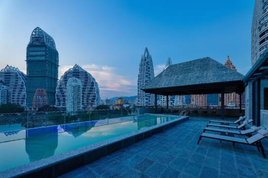 西双版纳景洪星光夜市金塔寺亚朵酒店图片