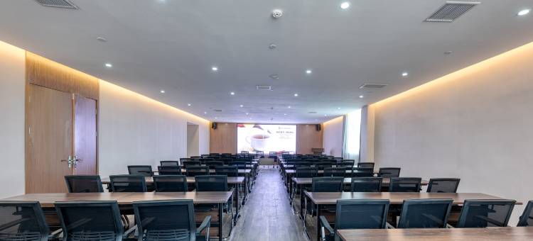 如意LOFT民宿(张掖高铁西站店)图片