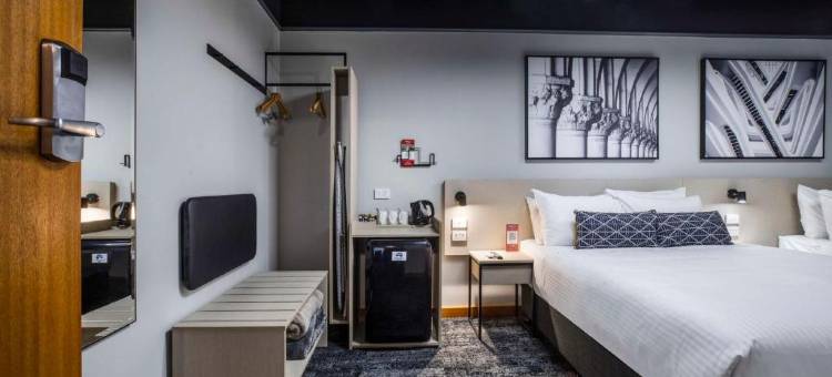 帝国酒店夜帽(Nightcap at Empire Hotel)图片