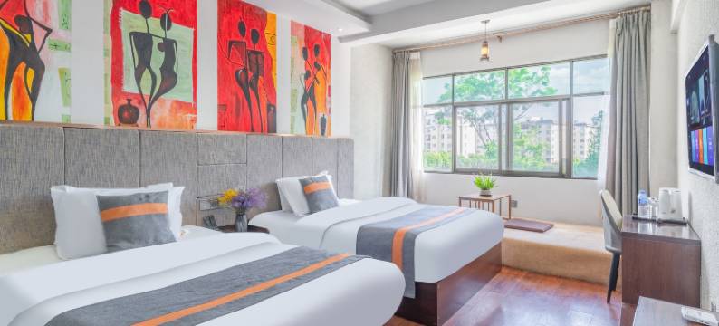 般若彩云酒店(昆明龙泉路财经大学店)图片