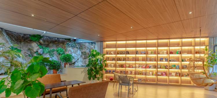 里苏民宿(老君山云景索道一店)图片