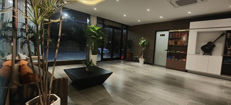 如家睿柏云酒店(东海火车站店)图片