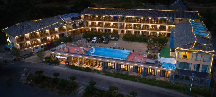 泸沽湖美庐·湖畔天空之镜度假酒店图片