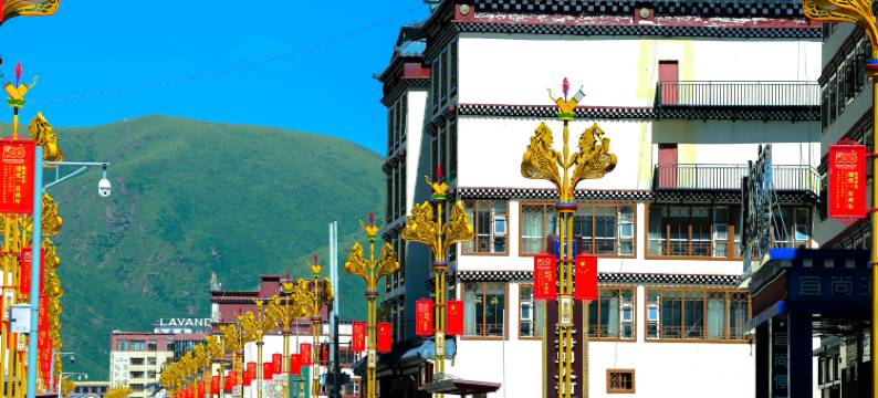 色达颂赞林大酒店图片